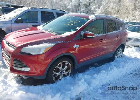 2016 Ford Escape Titanium из США, поврежденный, VIN 1FMCU9J97GUB84869